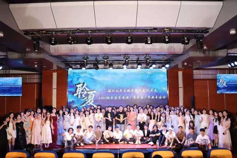 团委、学生会纳新进行时，静候你的到来！